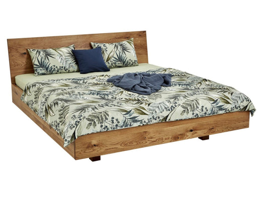 Hüsler Nest Bett Onura in Wildeiche 160 x 200 cm mit schrägem Kopfteil - Ausstellungsstück