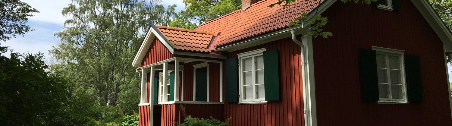 Haus mit Schwedenrot Holzfassade