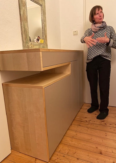 EULA Anfertigung eines eigenen Entwurf Flurmöbels